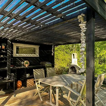 Peaceful Summer House Near Nature *