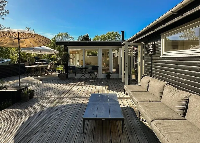 Peaceful Summer House Near Nature Σπίτι διακοπών