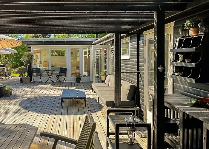 Peaceful Summer House Near Nature Дом отдыха