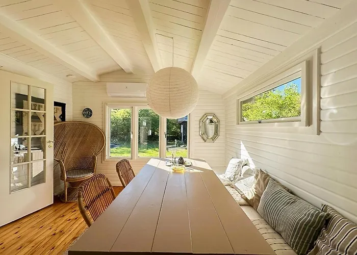 Peaceful Summer House Near Nature Дом отдыха