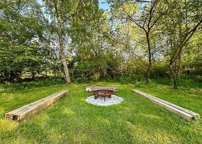 Peaceful Summer House Near Nature